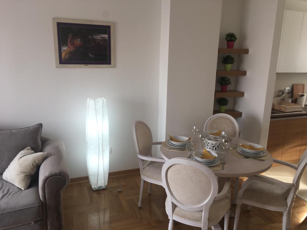 Apartment Posejdon Belgrád Kültér fotó